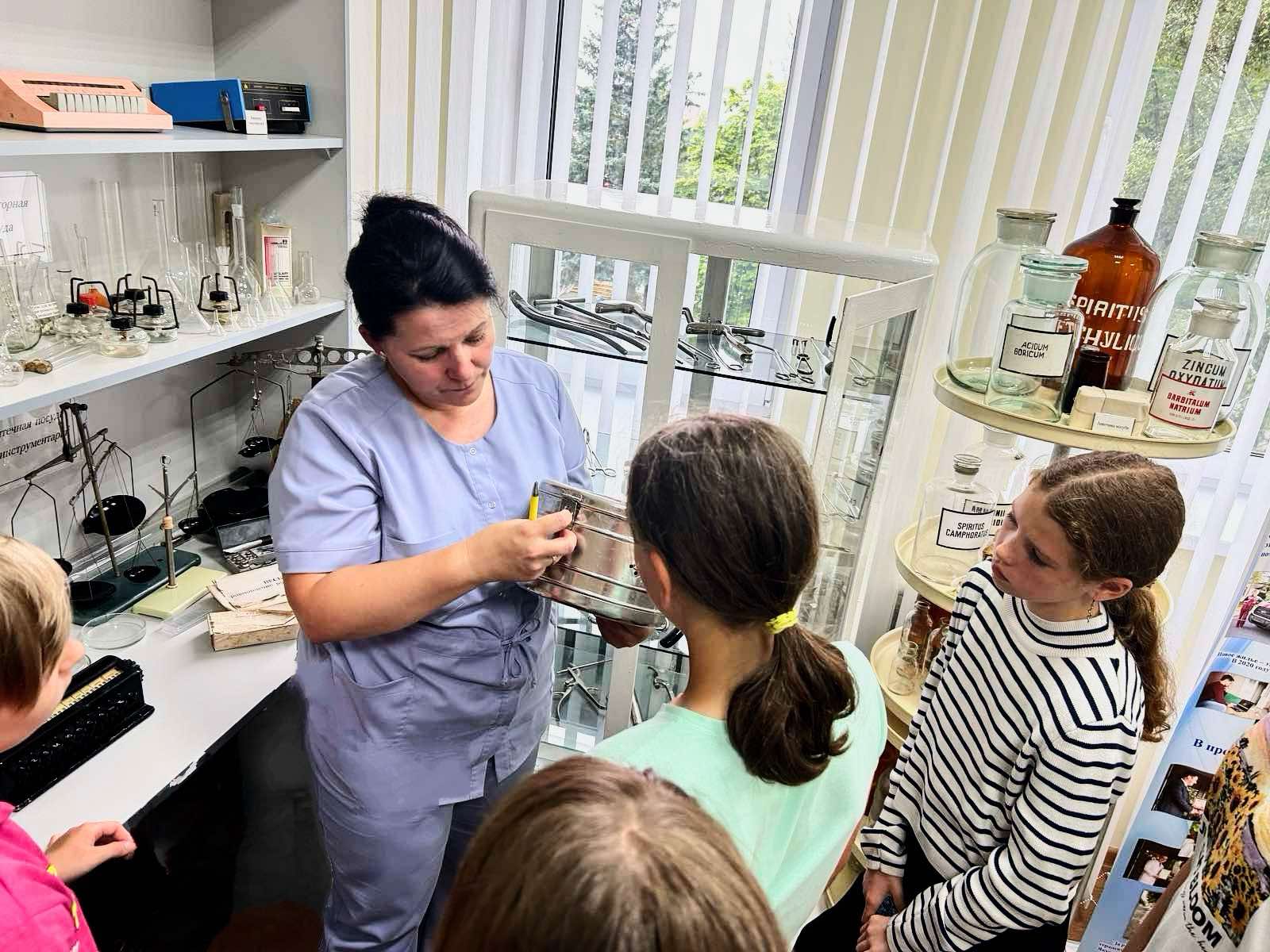 «Экскурсия для школьников  в музей здравоохранения Щучинского района»