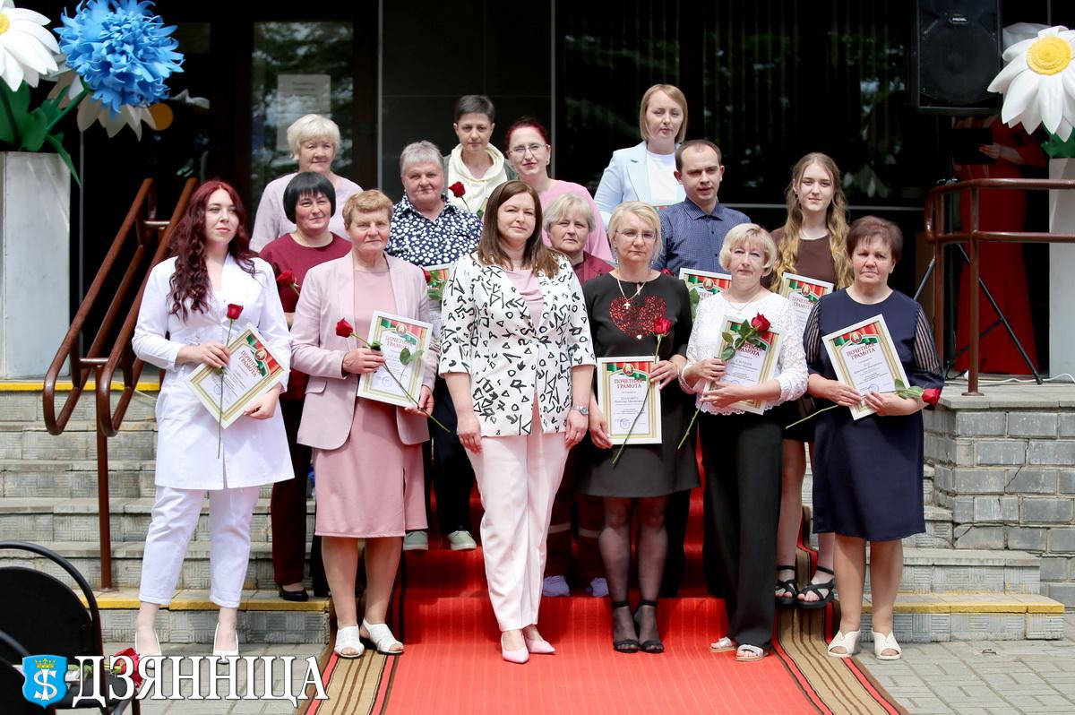Благородное дело – лечить людей. 