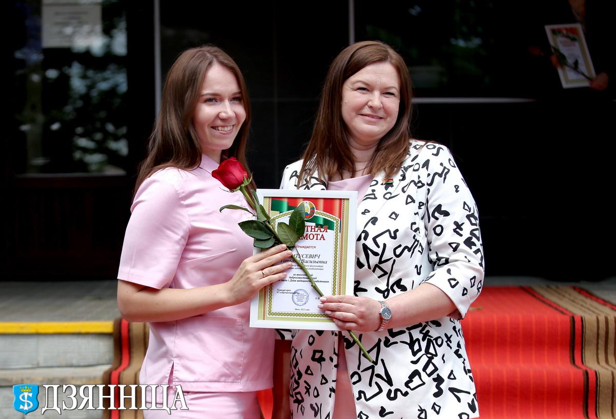 Благородное дело – лечить людей. 