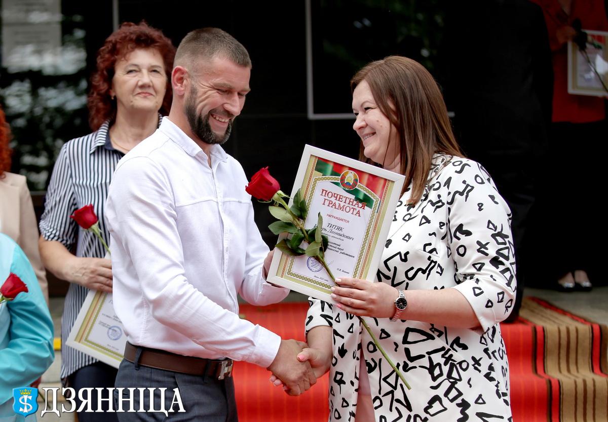 Благородное дело – лечить людей. 